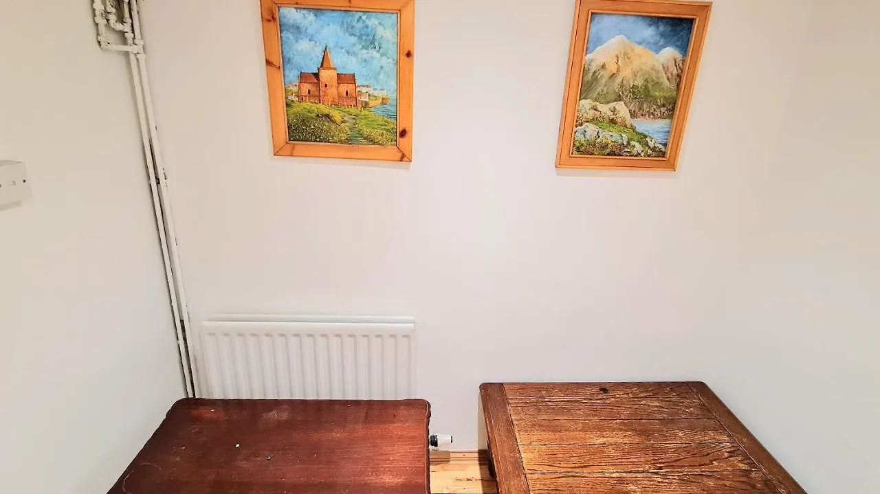 Luxury Five Bedroom Deluxe Duplex Apartment I City Centre Edinburgh I Fully Equipped I Fountainpark Velká Británie