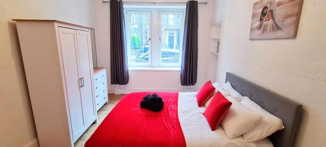 Luxury Five Bedroom Deluxe Duplex Apartment I City Centre Edinburgh I Fully Equipped I Fountainpark Velká Británie